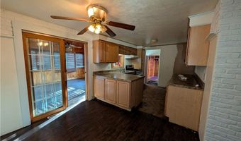 8 Grant Dr, Coventry, RI 02816