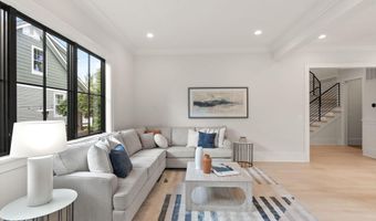 112 N HIGHLAND St, Arlington, VA 22201