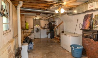 45 Howard St, Austin, IN 47102