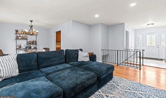 7005 STONE MILL Pl, Alexandria, VA 22306