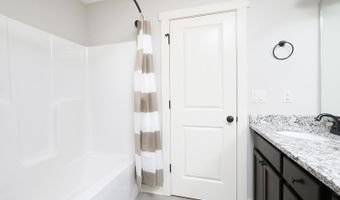 5421 Rowling Dr, Ames, IA 50014