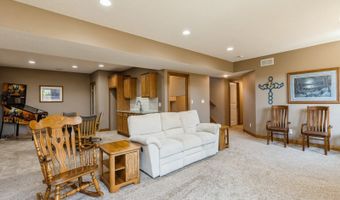 3205 Fieldstone Ct SE, Altoona, IA 50009