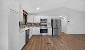 213 MORRIE Dr, Basye, VA 22810