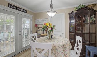 835 Lakewood Pl, Biloxi, MS 39532