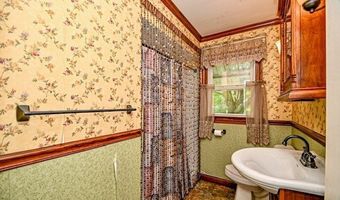 1495 Fairview Pl, Alliance, OH 44601
