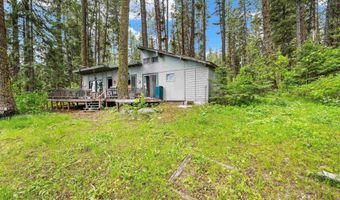 24 Pats Ln, Cascade, ID 83611