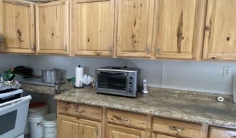 634 Ritter Dr, Beaver, WV 25813