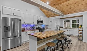 12447 E US Hwy 84, Ashford, AL 36312