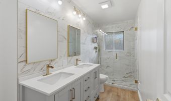 25 N Prindle Ave, Arlington Heights, IL 60004
