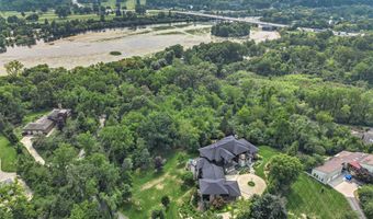 307 Windy Crest Dr, Ann Arbor, MI 48105