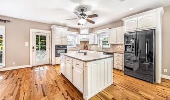 329 County Road 2804, Alto, TX 75925
