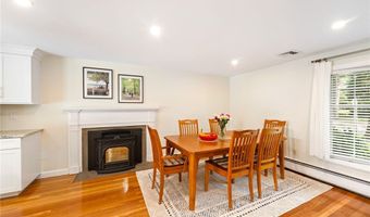 505 Cedar Ave, East Greenwich, RI 02818