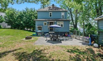 36 Henrietta St, Amsterdam, NY 12010