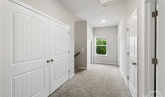 1272 Towne Square Ct, Athens, GA 30607