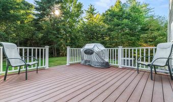 34 Chestnut Dr, Allenstown, NH 03275