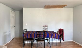 134 W Lee St, Aurora, MO 65605