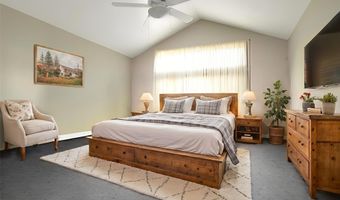1699 Glade Dr SW, Altoona, IA 50009