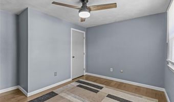 162 Pine St, Warwick, RI 02888