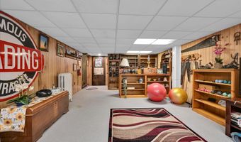 4 N CONESTOGA VIEW Dr, Akron, PA 17501