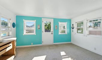 704 S Dewey St, Auburn, IN 46706