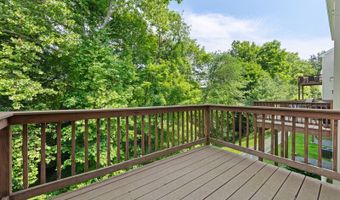 3 Riverview Ct 3, Brookfield, CT 06804