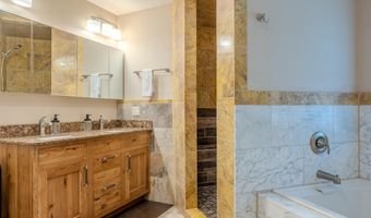 10570 E FAR CRY Rd, Athol, ID 83801
