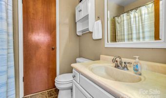 5 Fairway Dr, Arden, NC 28704