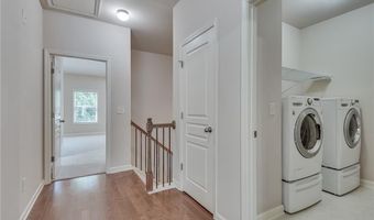 9005 Woodland Trl, Alpharetta, GA 30009