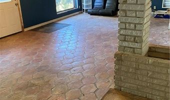 1807 Alta Vista St, Alice, TX 78332