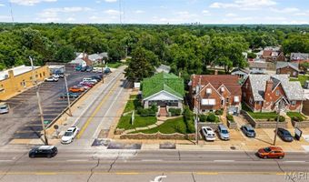 8923 Gravois Rd, Affton, MO 63123