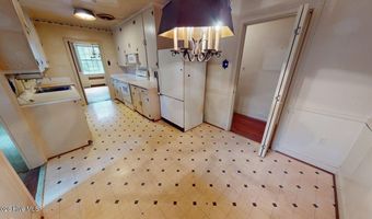 808 W South St, Ahoskie, NC 27910