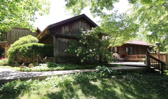 714 Edgewood Dr, Batesville, IN 47006