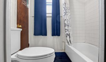 726 PLUMTREE Ln, Claymont, DE 19703