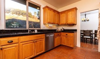 865 Midway Dr, Alpine, CA 91901