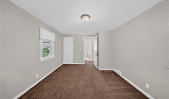 378 Hillwood Dr, Akron, OH 44320