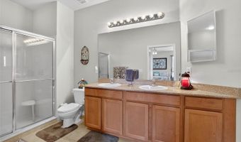 307 BLUEWATER FALLS Ct, Apollo Beach, FL 33572