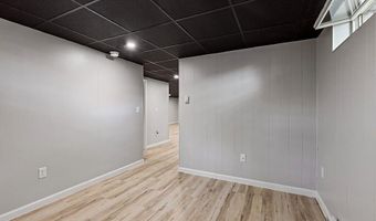 7 Philip Ave, Augusta, ME 04330