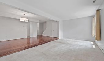 7409 ADAMS PARK Ct, Annandale, VA 22003