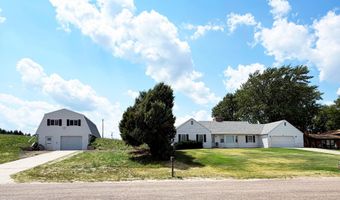 820 Skyline Dr, Bassett, NE 68714