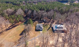 136 Scarborough Rd, Benton, LA 71006