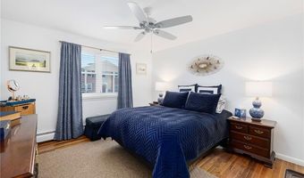 70 Carroll Ave 1009, Newport, RI 02840