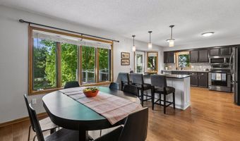 12904 Essex Way, Apple Valley, MN 55124