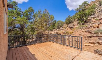 944 W Foothill Dr, Apple Valley, UT 84737