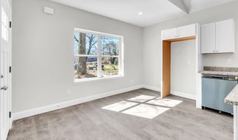 129 Lindon St, Benton, TN 37307