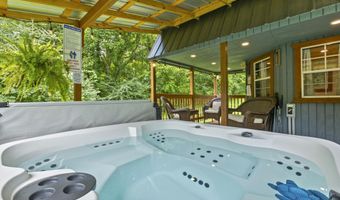 90 Railroad Lock Rd, Beattyville, KY 41311