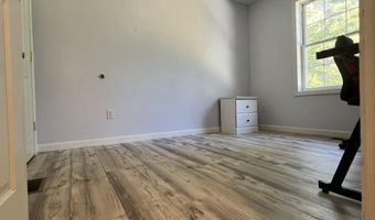 19 W Shore Ave, Manchester, NH 03109