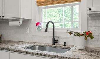 8260 Smacks Run Creek Ln, Amelia, VA 23002
