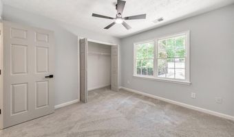 4929 Willow Creek Dr, Woodstock, GA 30188