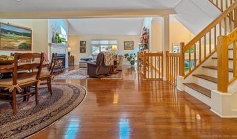 12 Boulevard Dr 35-186, Danbury, CT 06810
