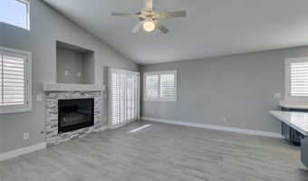2744 Summerchase Ln, Henderson, NV 89052